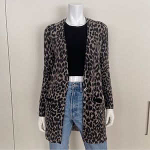 WHITE + WARREN Cashmere Leopard Print Cardigan